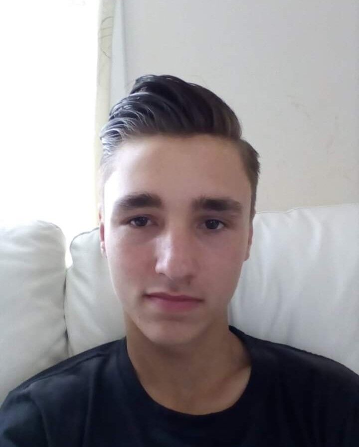  19442745  Maxime, 23 ,    Cotonou