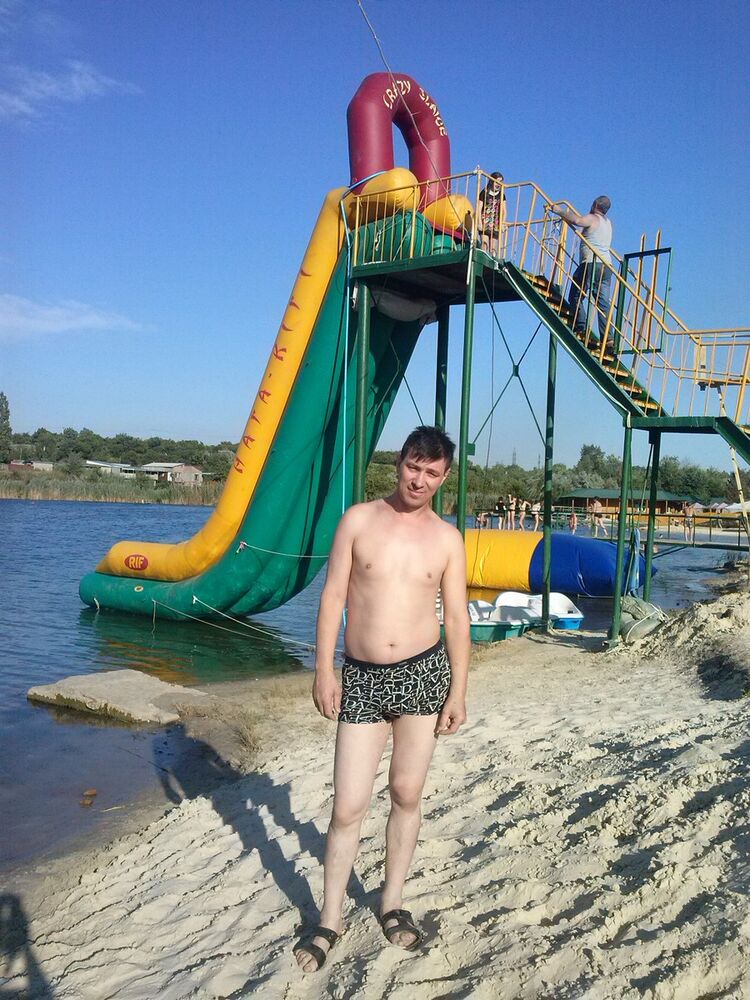  6620745  Andrei, 52 ,    