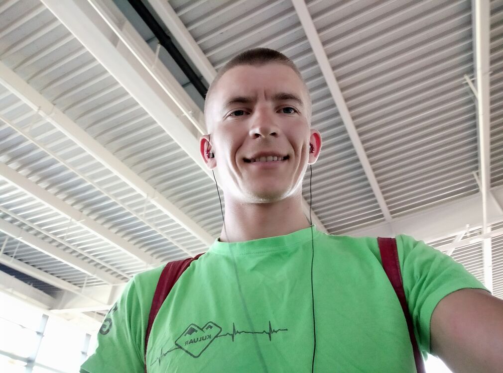  ,   Pavlo, 33 ,   ,   , c 