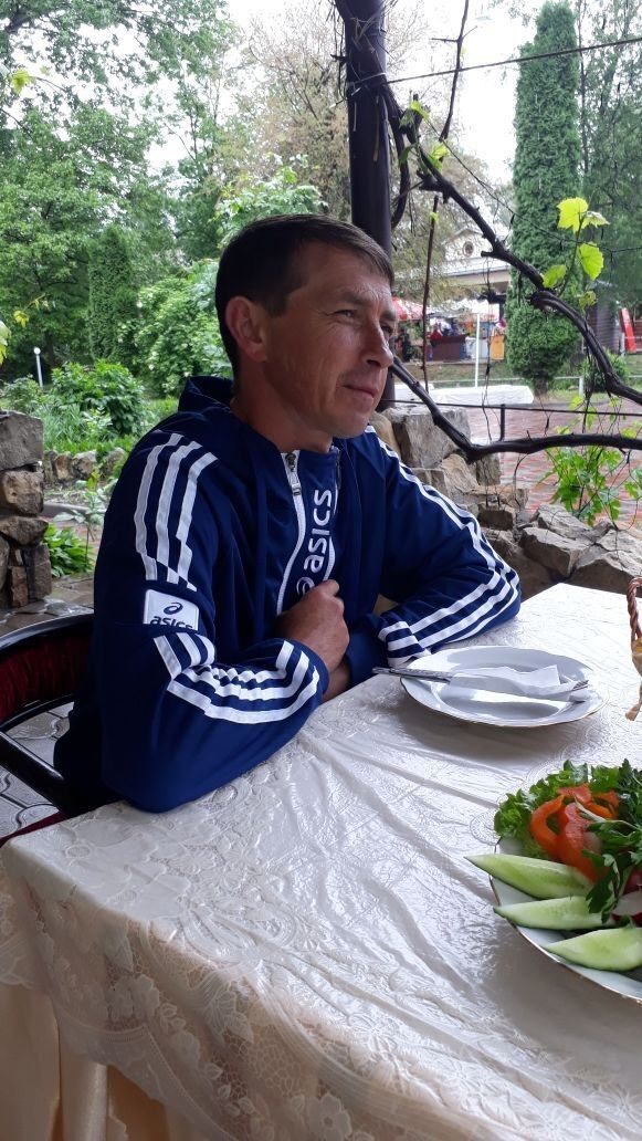  12236795  Vlad, 45 ,    