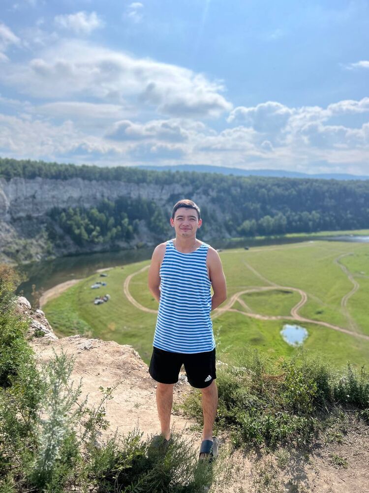  53725095  Sazvon, 22 ,    