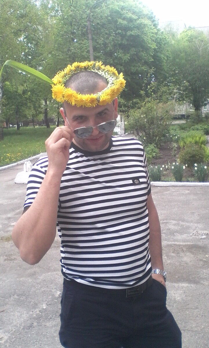  ,   Anatoliy, 39 ,   