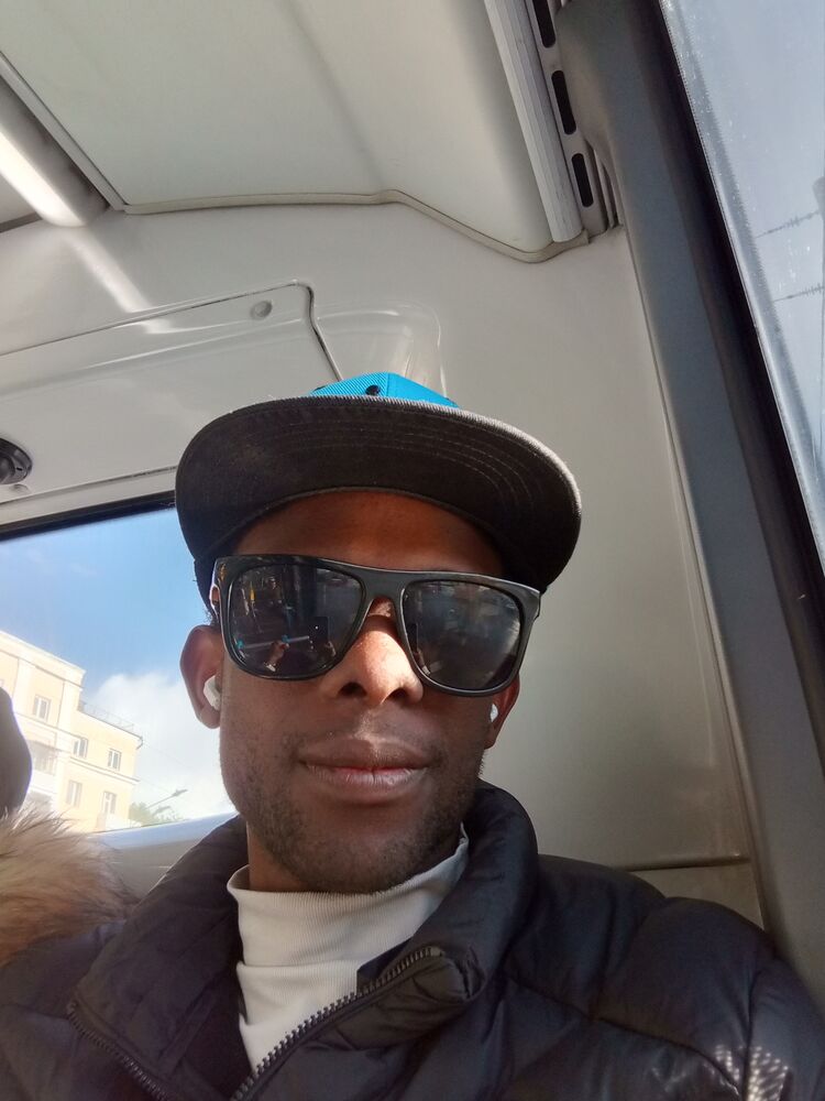  ,   Randy, 32 ,   ,   