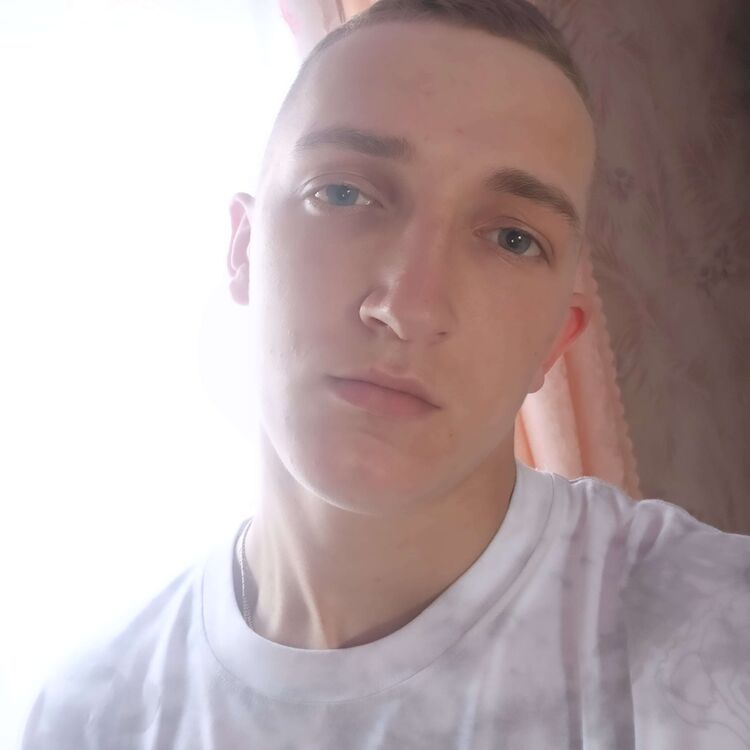  44521085  , 21 ,    