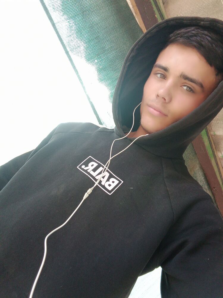  39098195  , 21 ,    