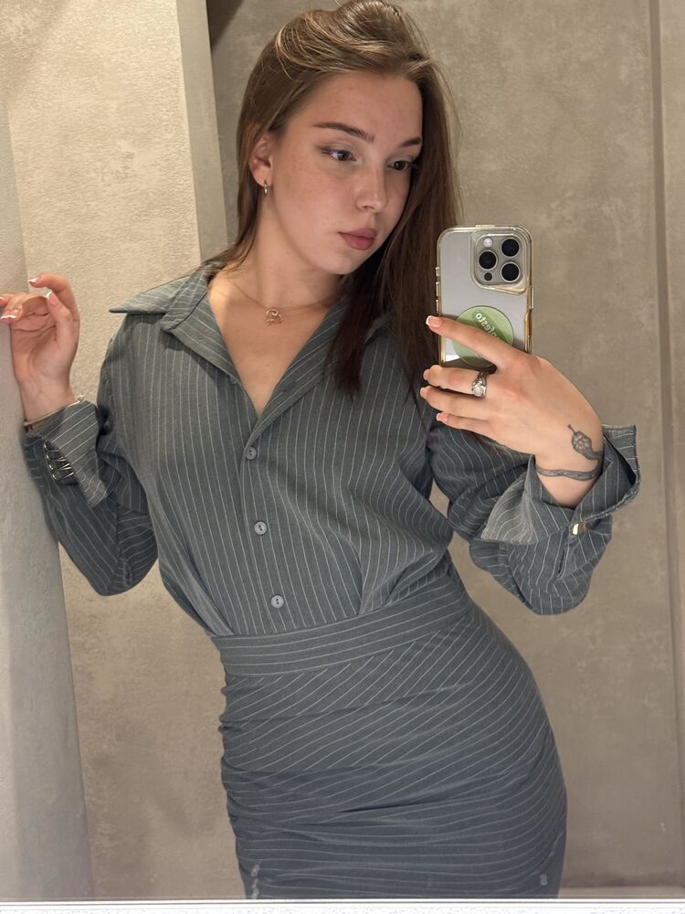  52981615  , 25 ,    