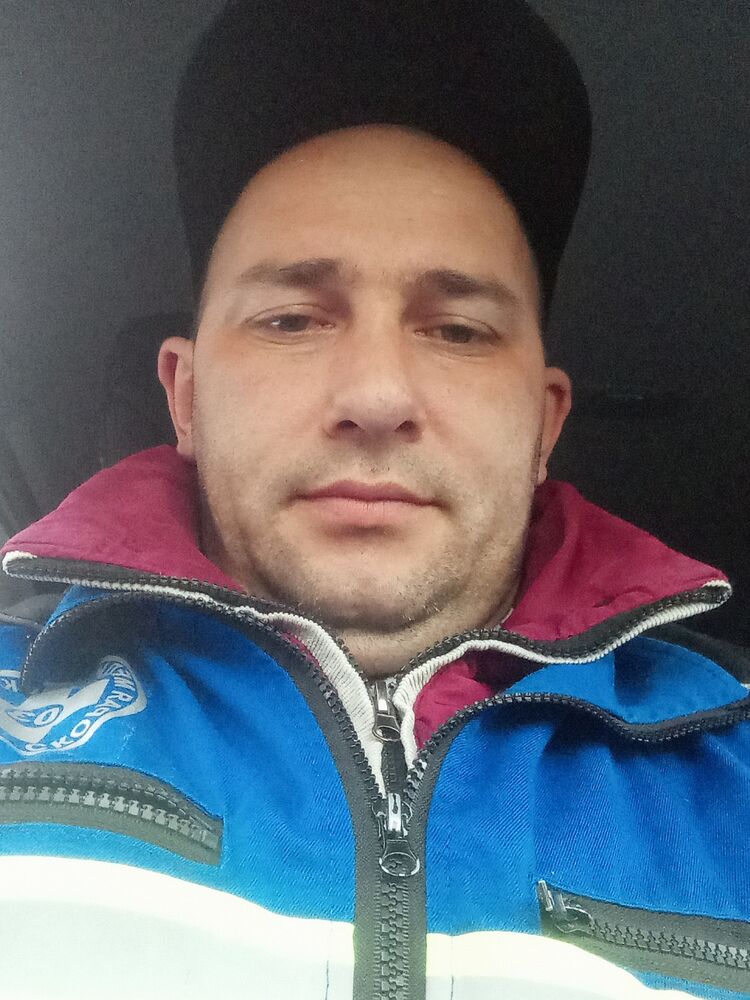  33688165  , 40 ,    
