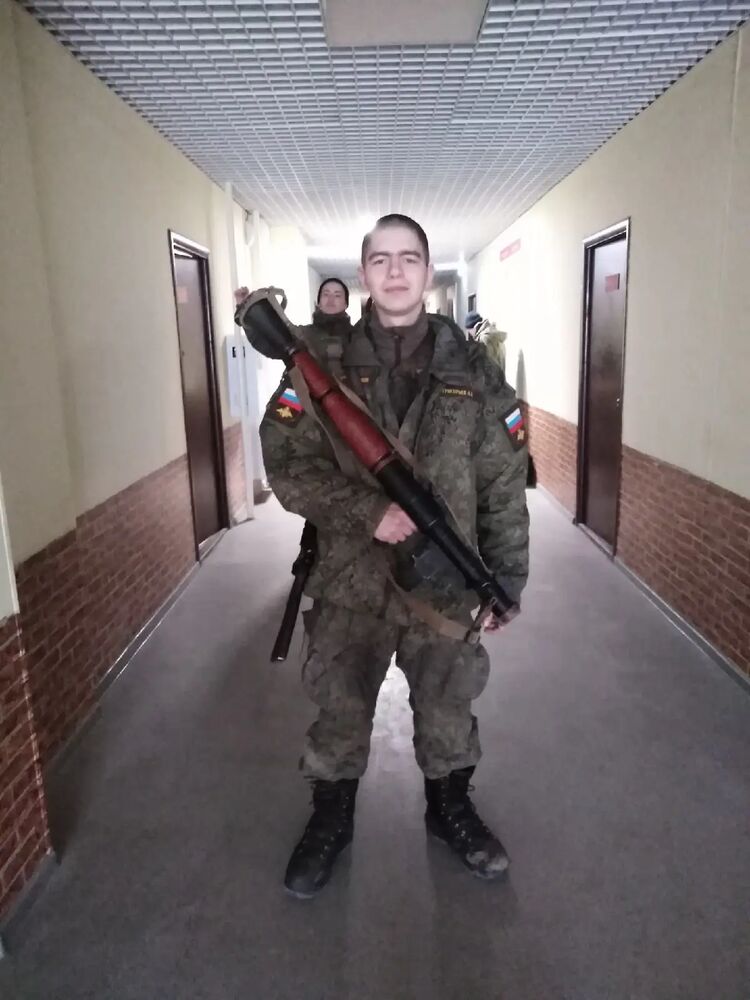  ,   Alexander, 24 ,   ,   