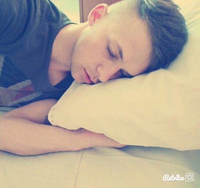  6408225  Viktor, 30 ,    