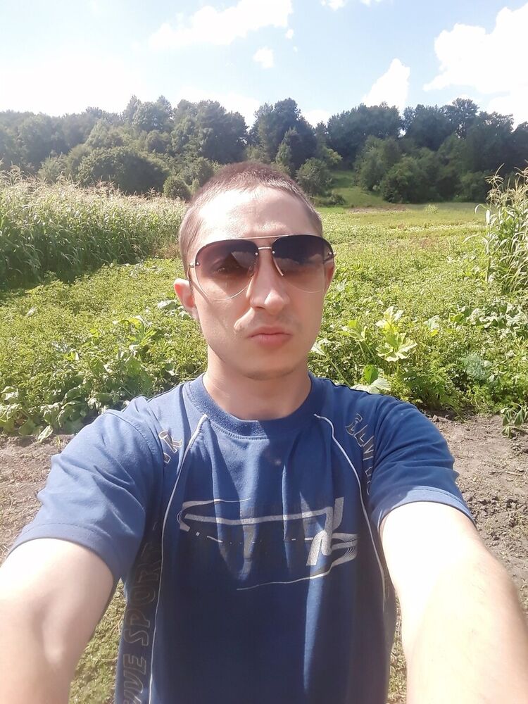  21045205  , 28 ,    