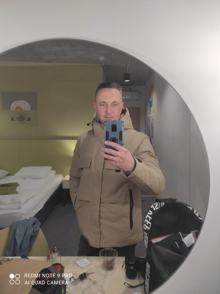  41422085  , 46 ,    