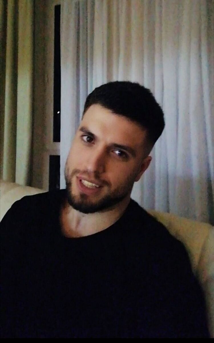  ,   Petro, 35 ,   ,   