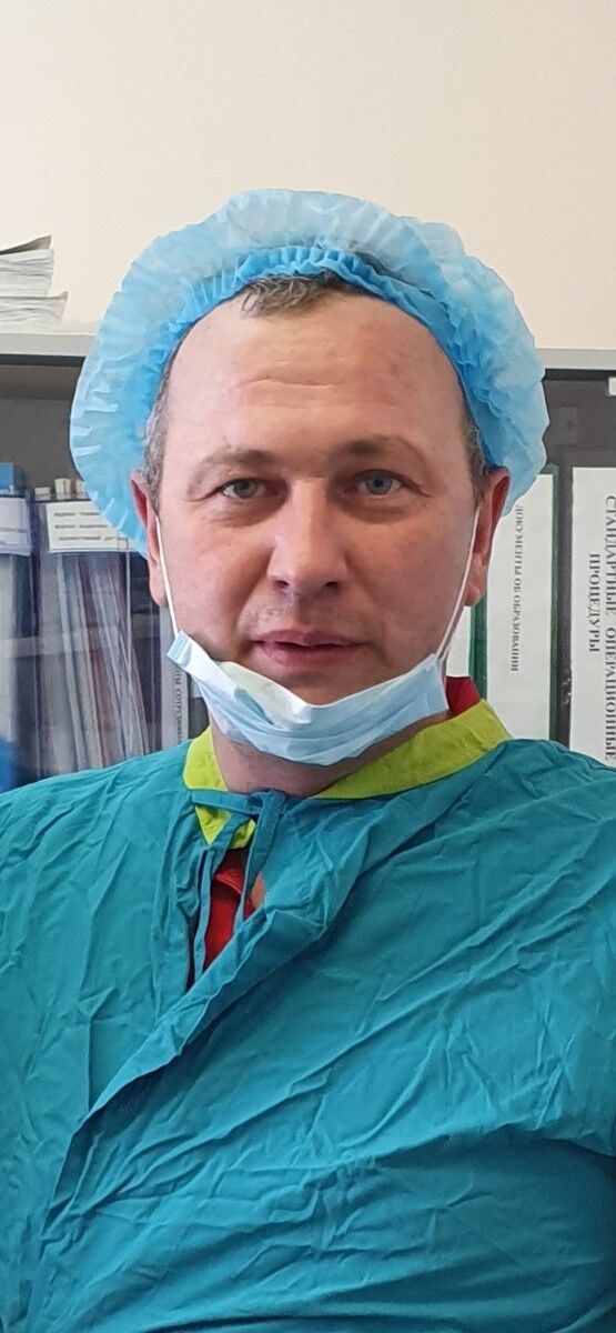  18125105  Oleg, 51 ,    