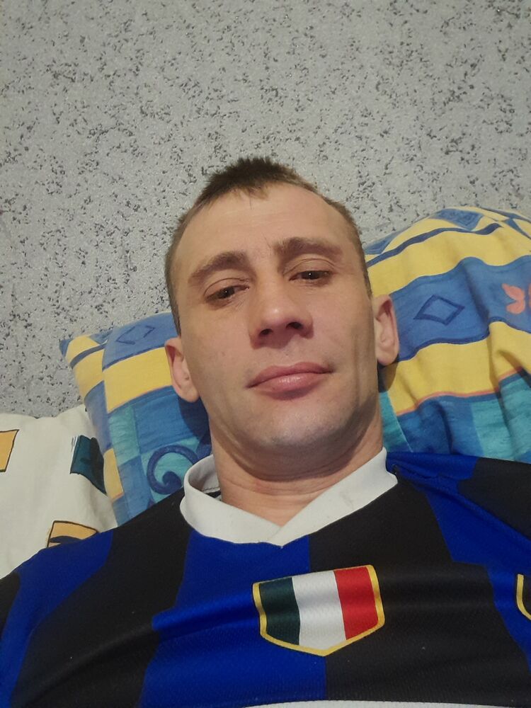  ,   Grisa, 37 ,   ,   , c 