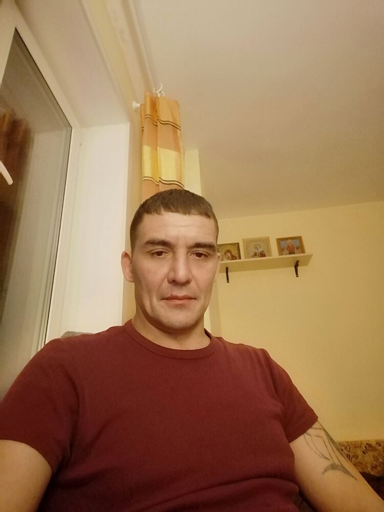  48826735  , 42 ,    