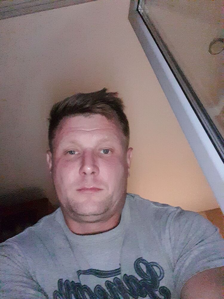  28555885  , 31 ,    