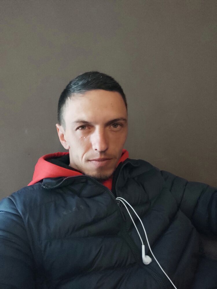  25345295  , 37 ,    