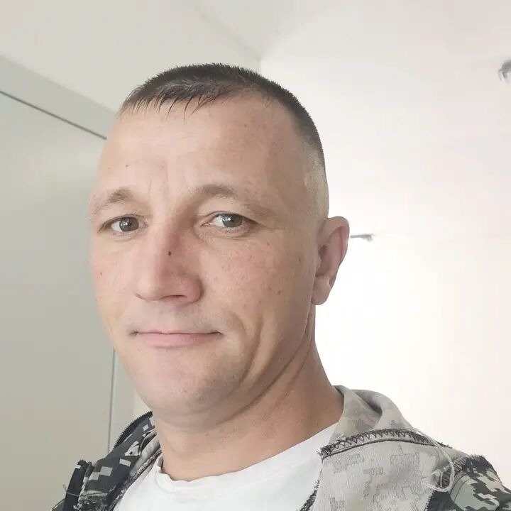  ,   Vladimir, 40 ,   ,   , c , 