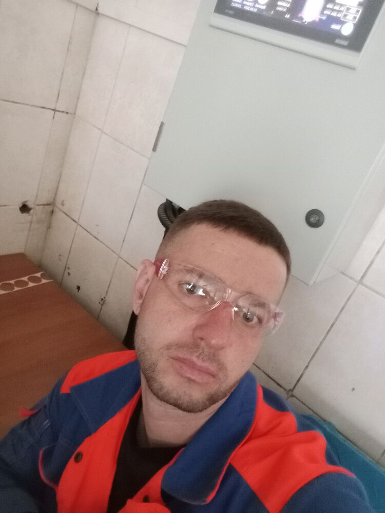  52225705  , 39 ,    