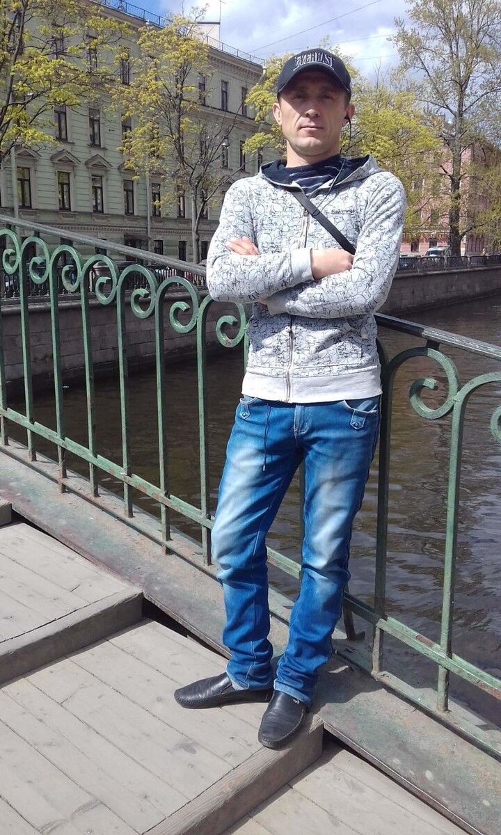  18973165  Faridun, 47 ,    