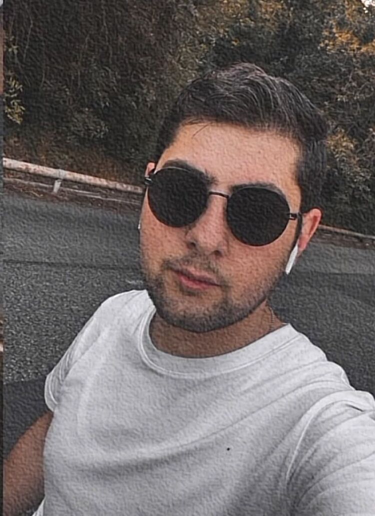  53897455  Karen, 25 ,    