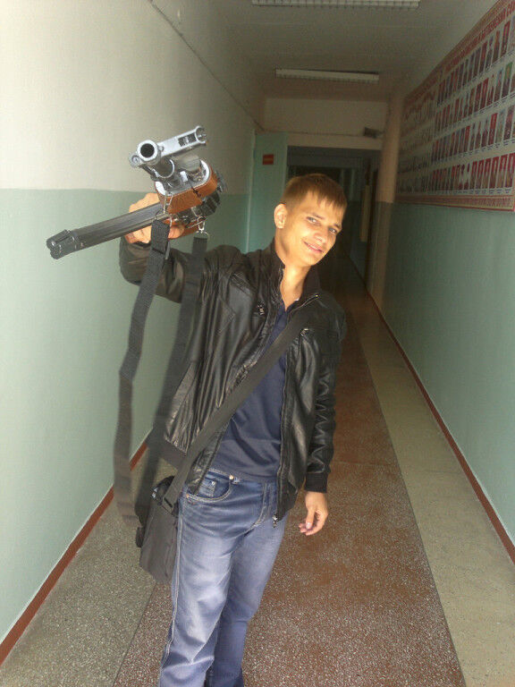  ,   Viktor, 28 ,     , c 