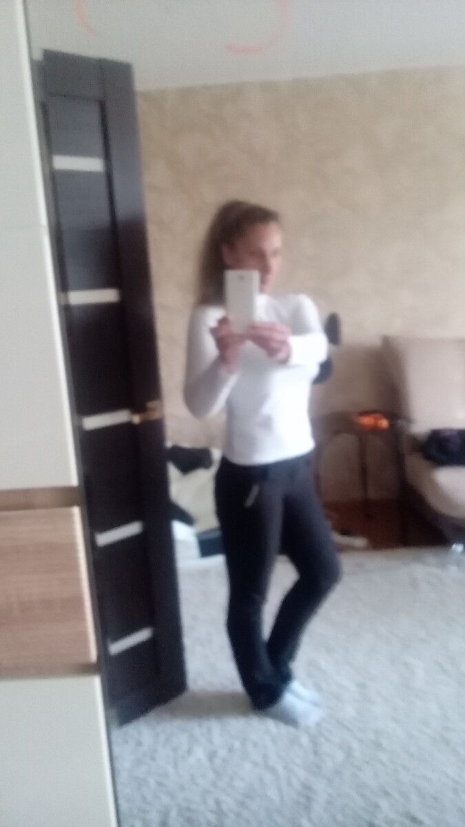  15997285  ELENA, 40 ,    