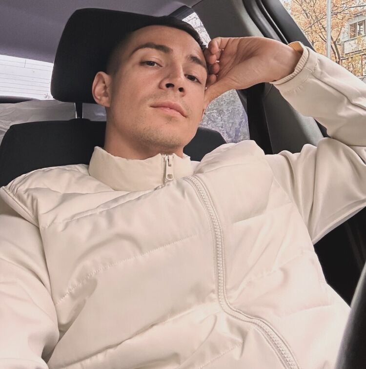  54256045  Oleg, 33 ,    