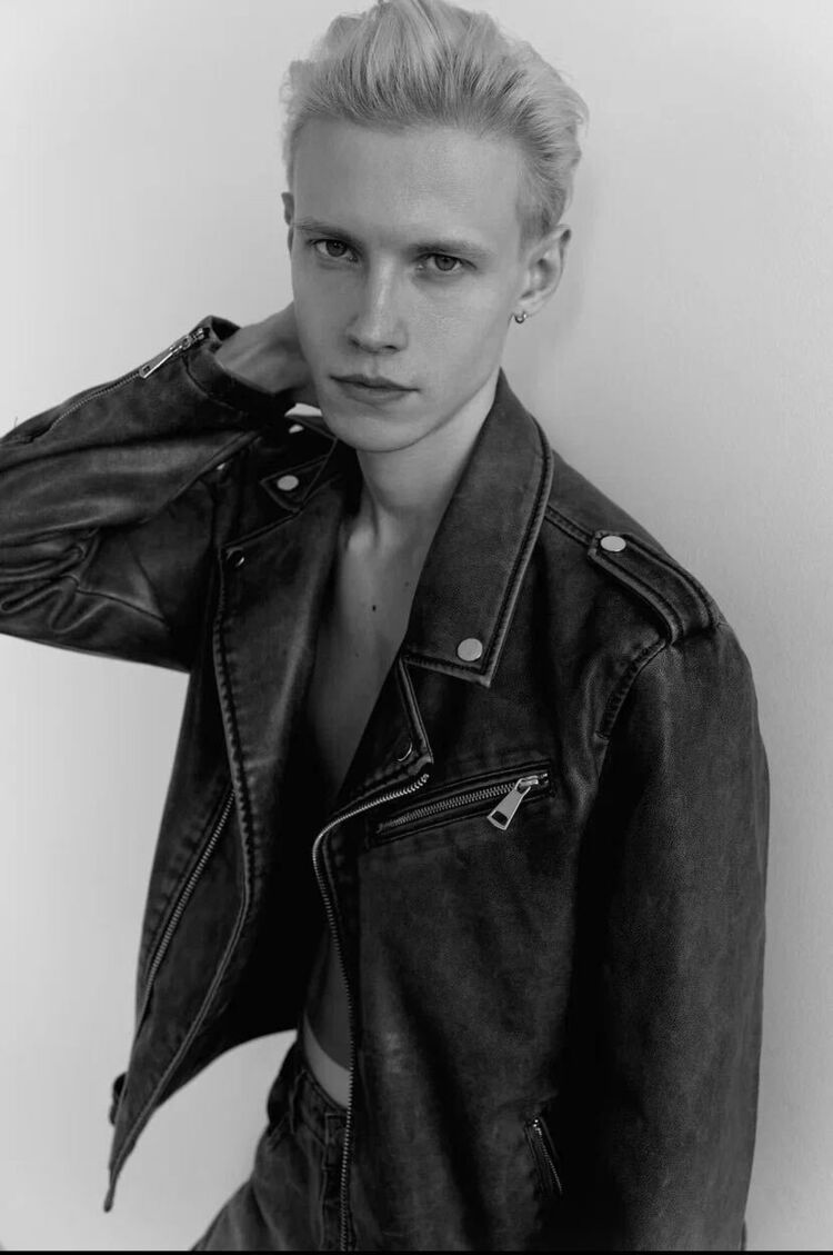 ���� 51237475 ������� ��������, 33 ����, ���� ���������� � ������