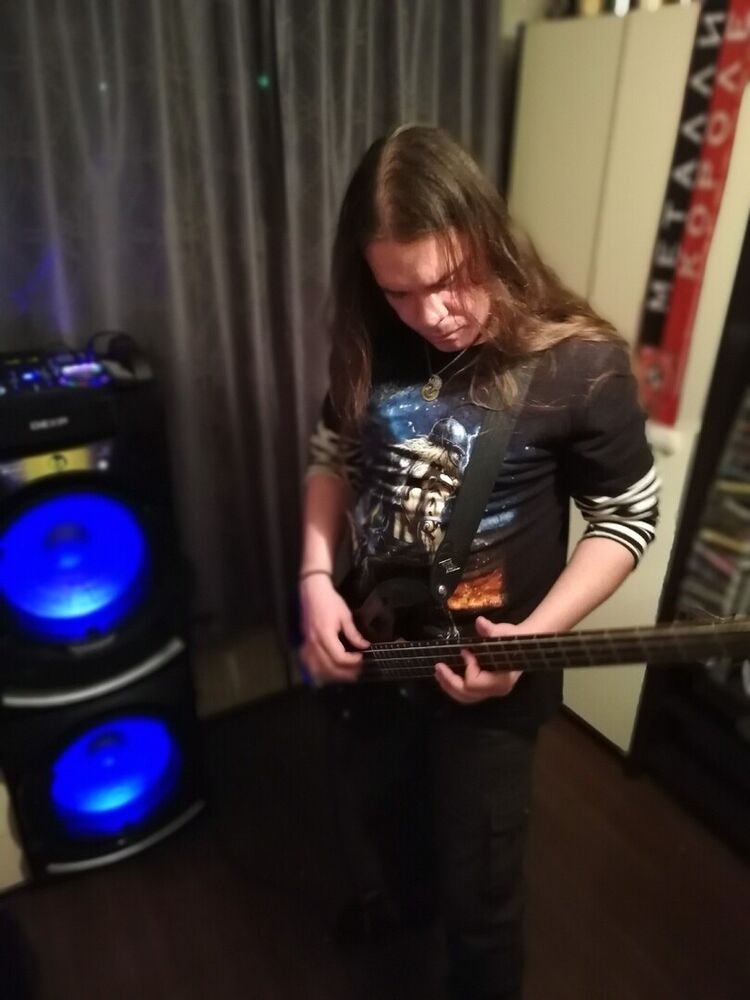  21802105  , 35 ,    