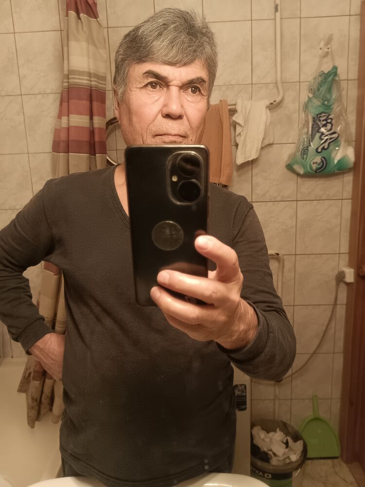 48357075  , 63 ,    