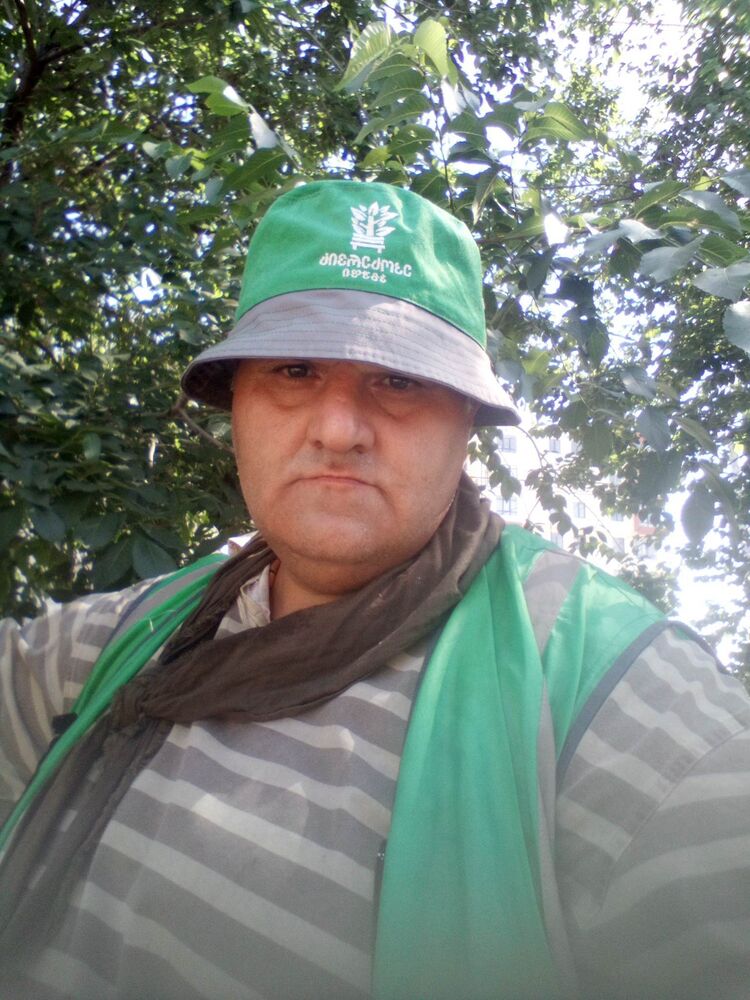  36212495  Vladimeri, 49 ,    