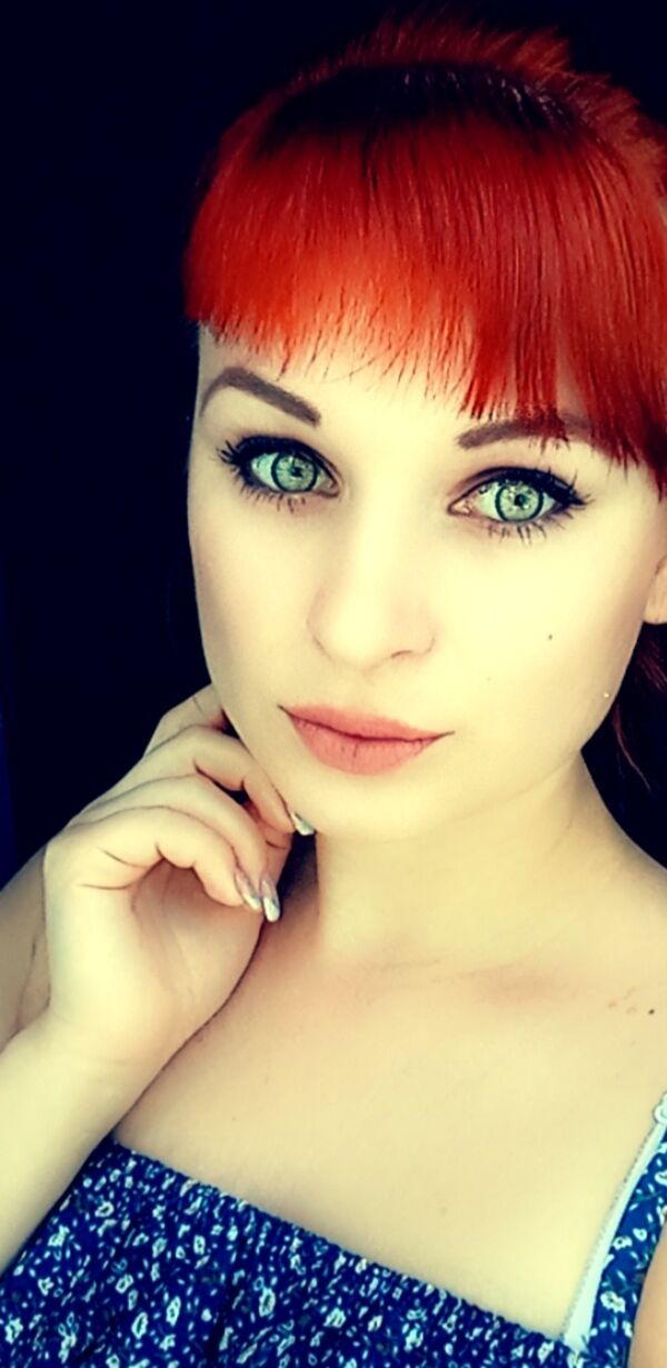  45538345  Julia, 34 ,    