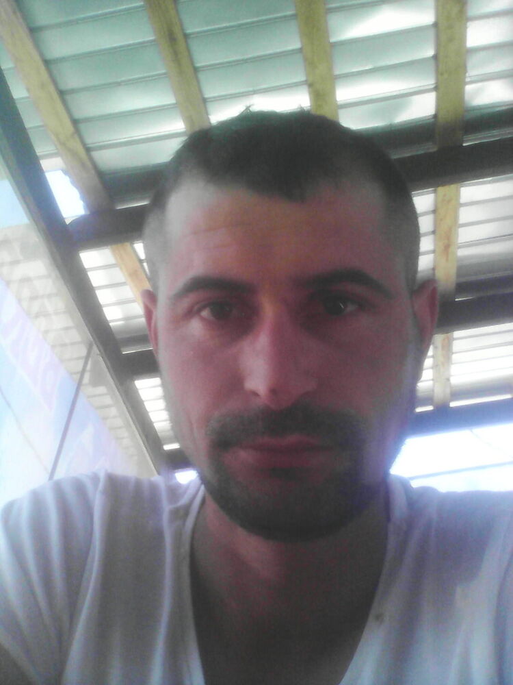  ,   Vitalie, 39 ,   