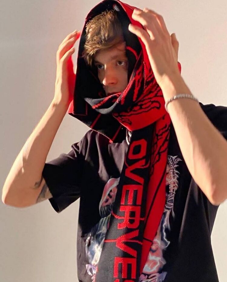  ,   Sunset, 22 ,   ,   