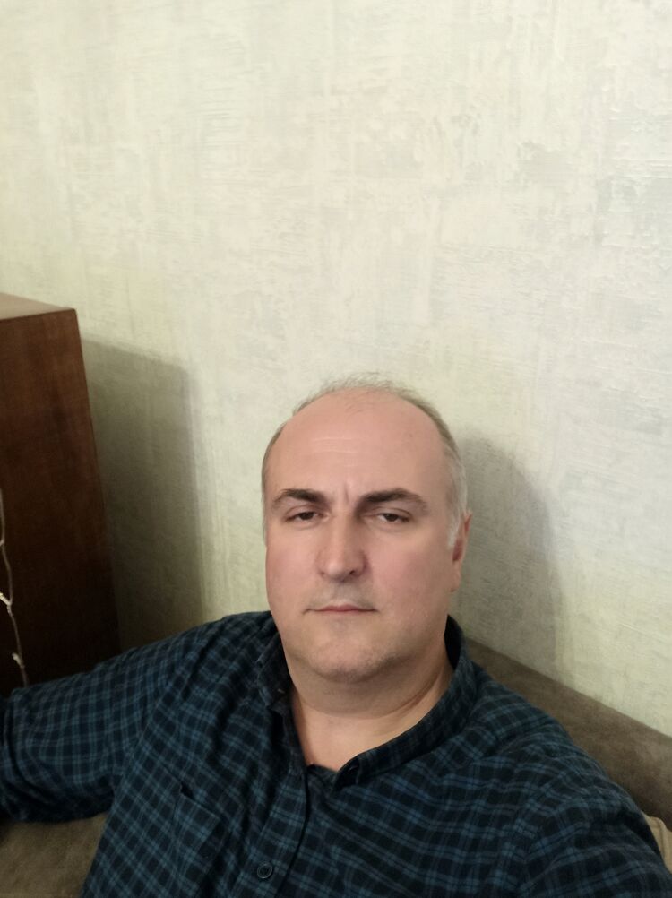  35148985  Konstantine, 50 ,    