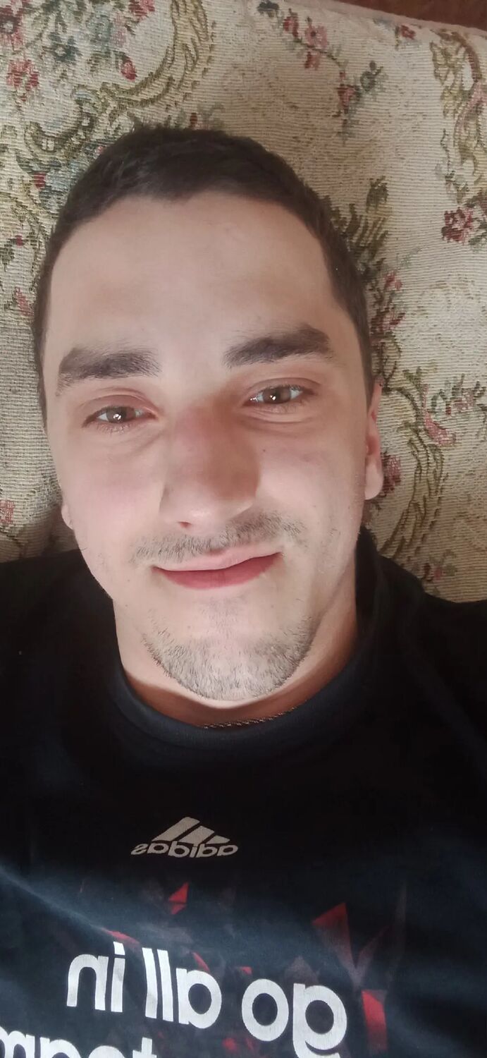  ,   Maxim, 24 ,   ,   