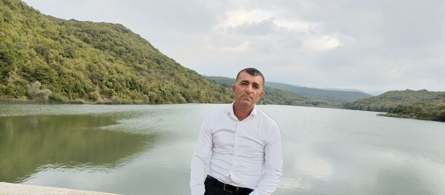  48370805  Ehtiram, 49 ,    