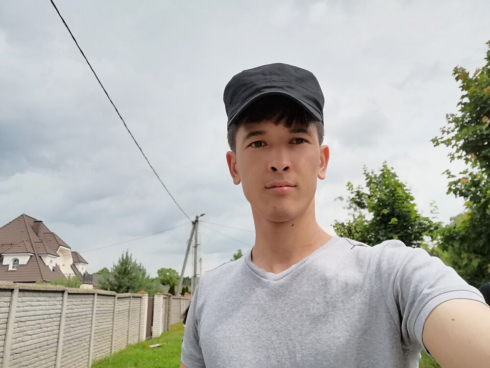  ,   Aymyrat, 28 ,   ,   , c 