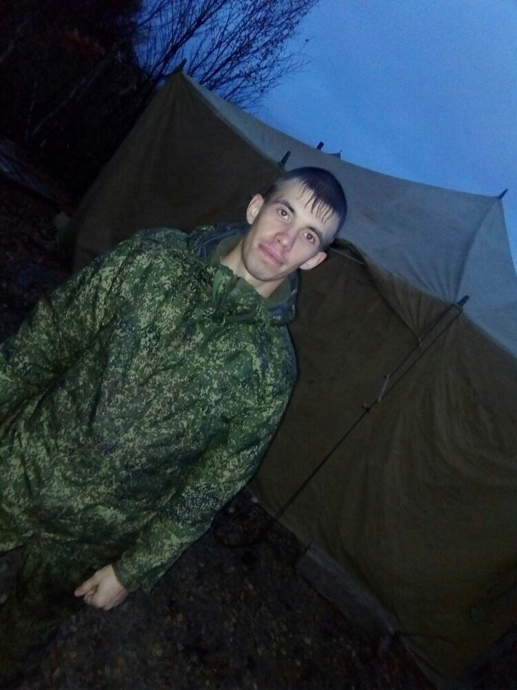  11751945  Sergejj, 33 ,    