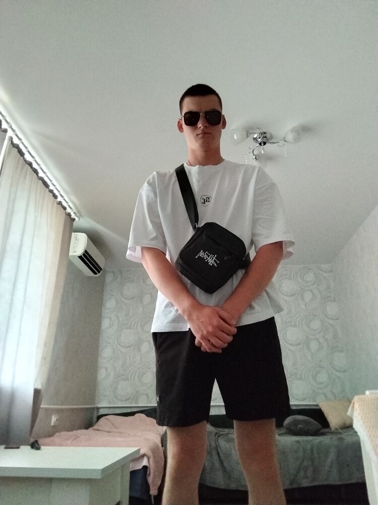  52896595  , 20 ,    --