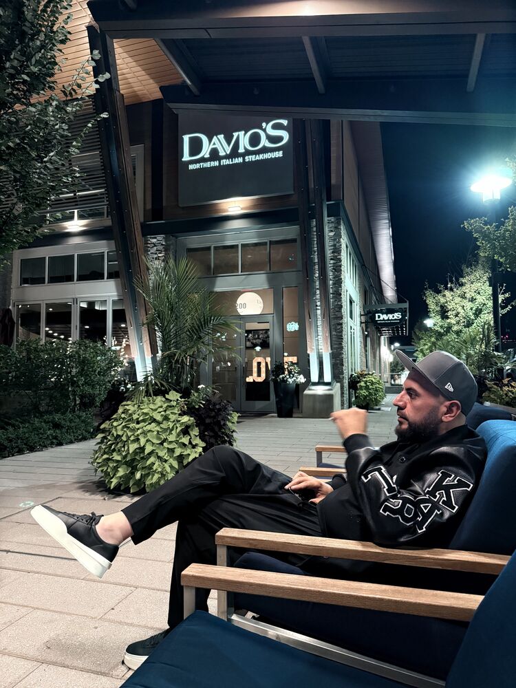  New York City,   Pavel, 40 ,   ,   