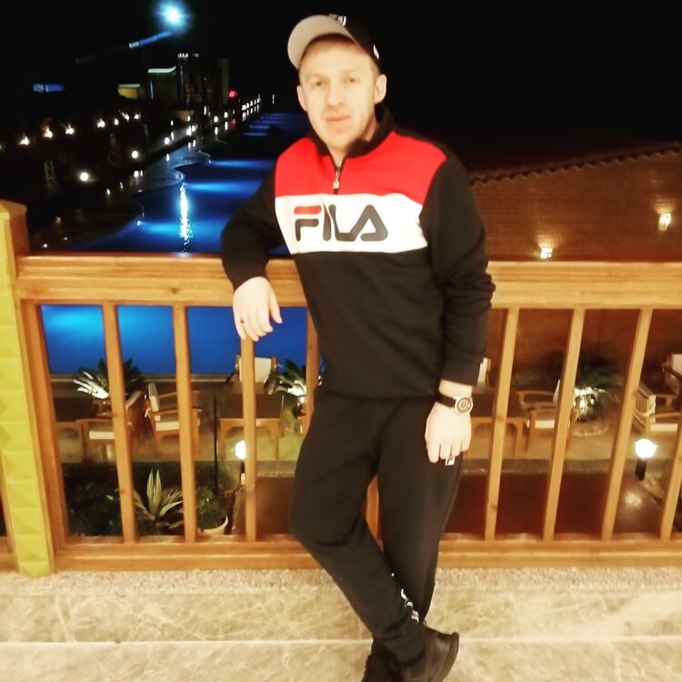  ,   Arkady, 39 ,     , c 