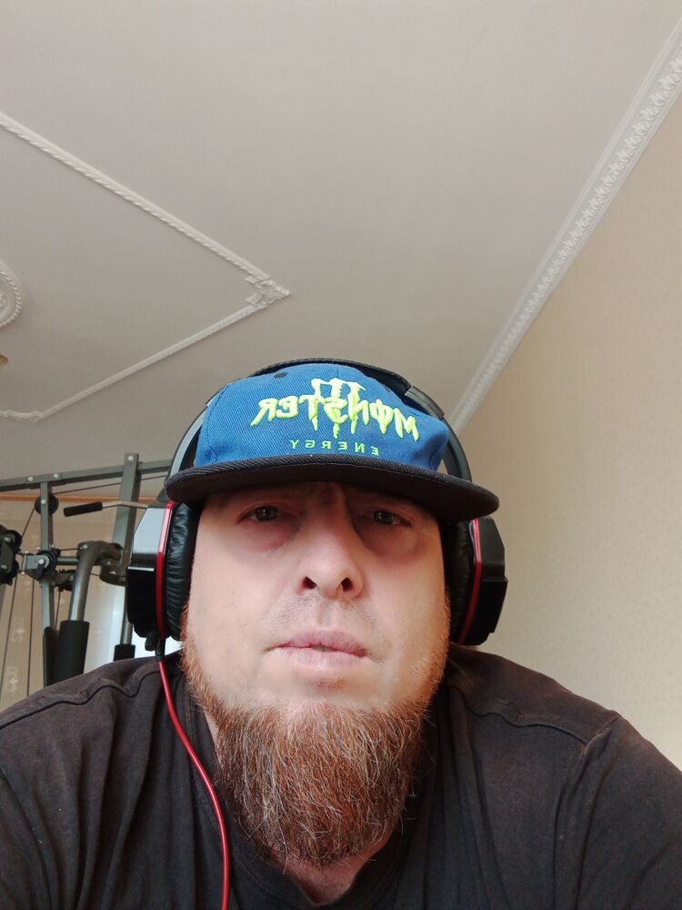  52905355  Avraam, 52 ,    