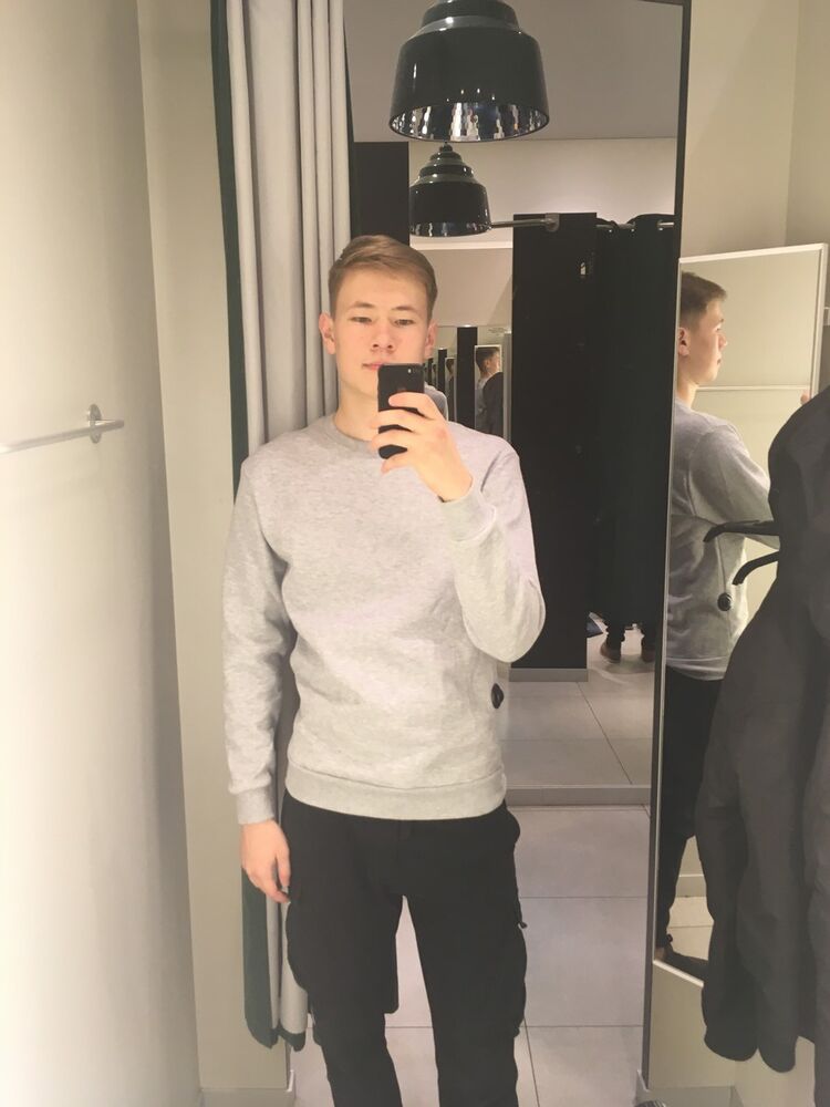  ,   Vladislav, 25 ,   ,   , c 