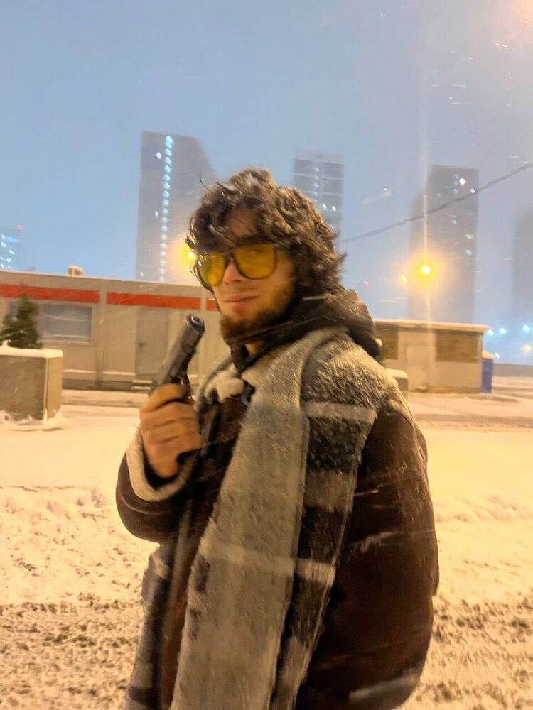  39533445  , 22 ,    