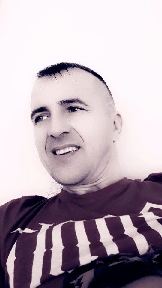  ,   Yevgenii, 39 ,   ,   , c 