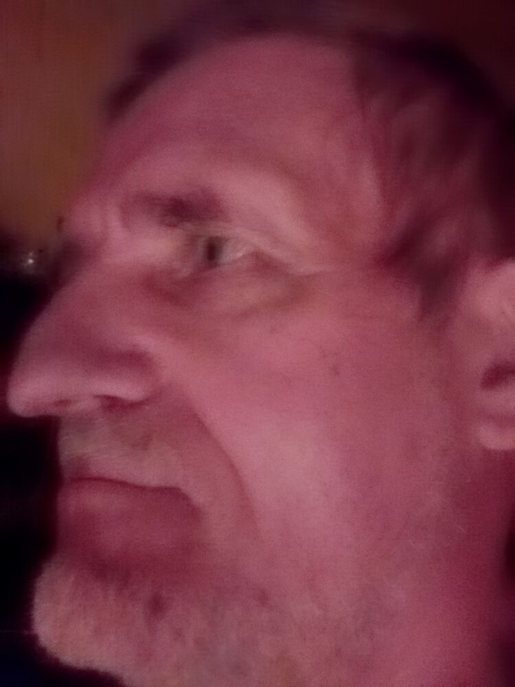  15908375  Sergej, 64 ,    