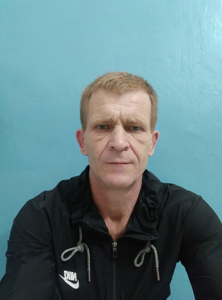  46856705  Sergei, 49 ,    
