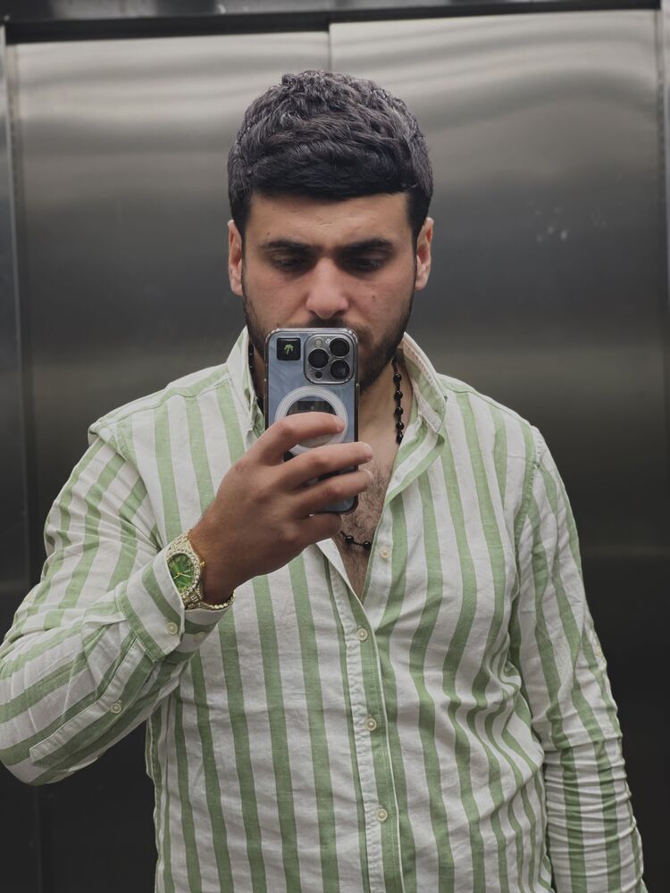  43345345  Vake, 33 ,    